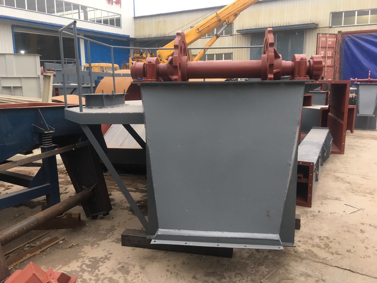 板鏈斗式提升機(jī) 板鏈斗式提升機(jī)