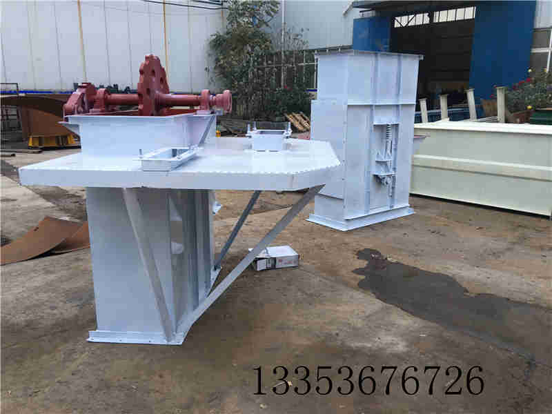 白色斗式提升機