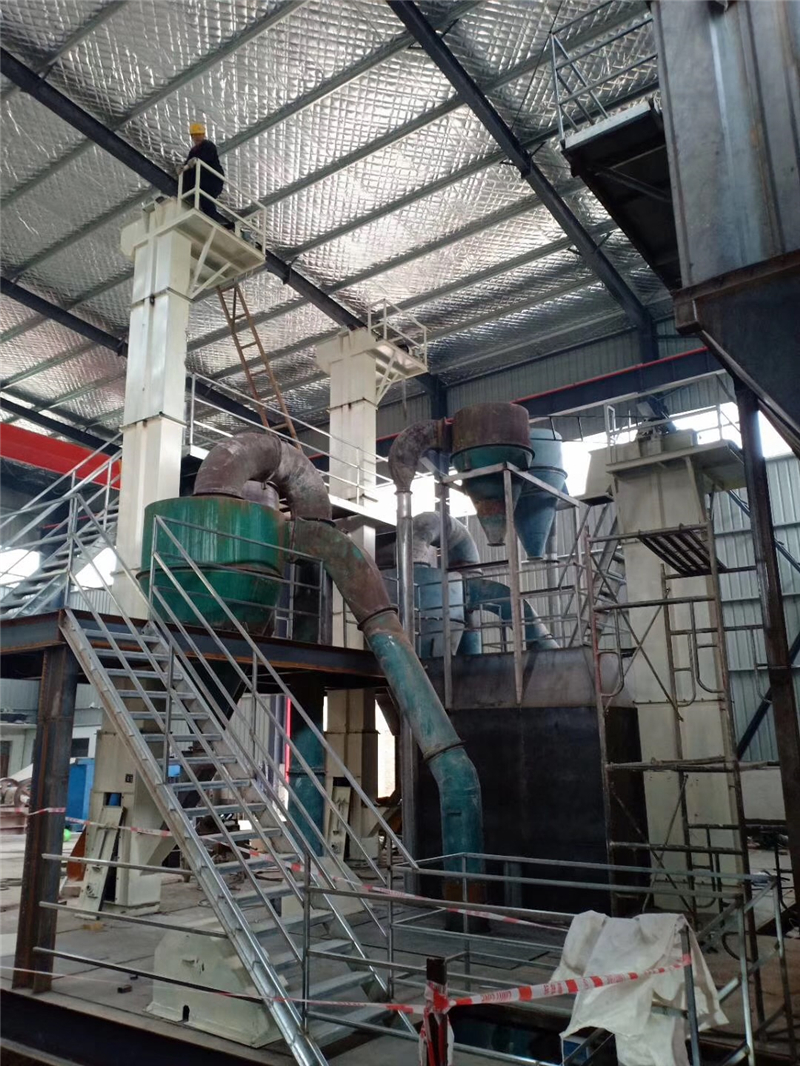 垂直斗式提升機(jī) 垂直斗式提升機(jī)