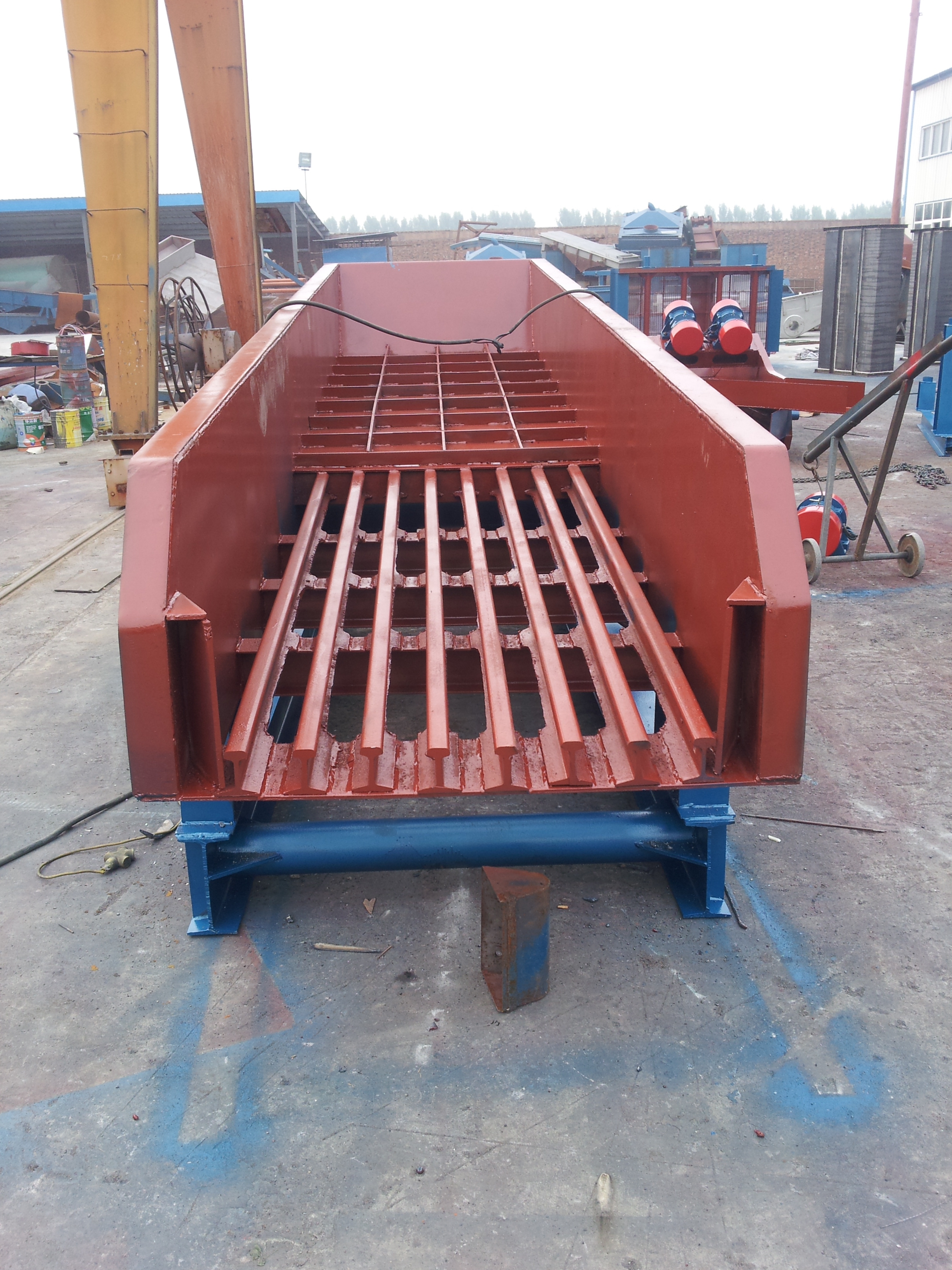 振動(dòng)給料機(jī)介紹3